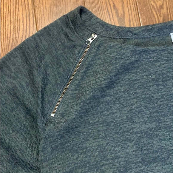 Lole shirt - Picture 2 of 5